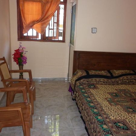 Seetha'S Hostel Negombo Bagian luar foto