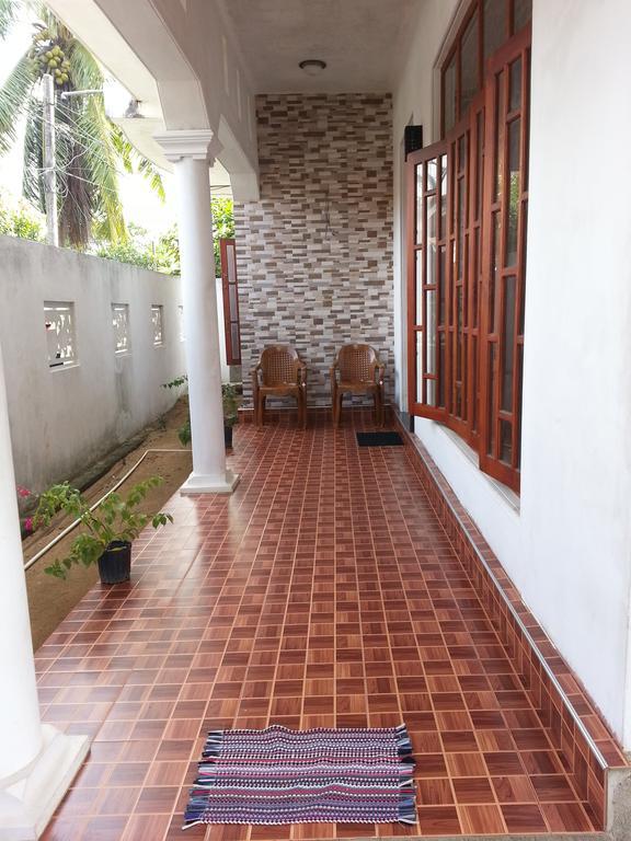 Seetha'S Hostel Negombo Bagian luar foto