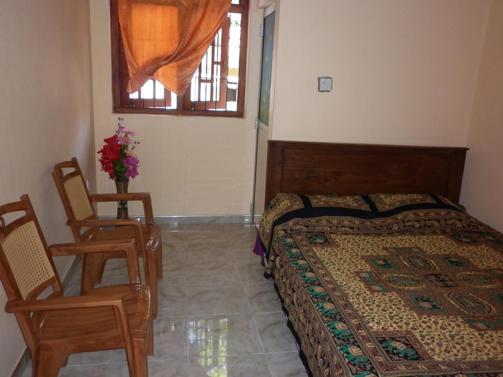 Seetha'S Hostel Negombo Bagian luar foto