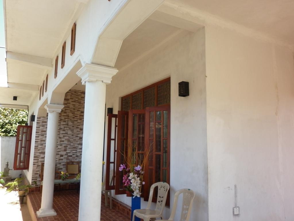 Seetha'S Hostel Negombo Bagian luar foto