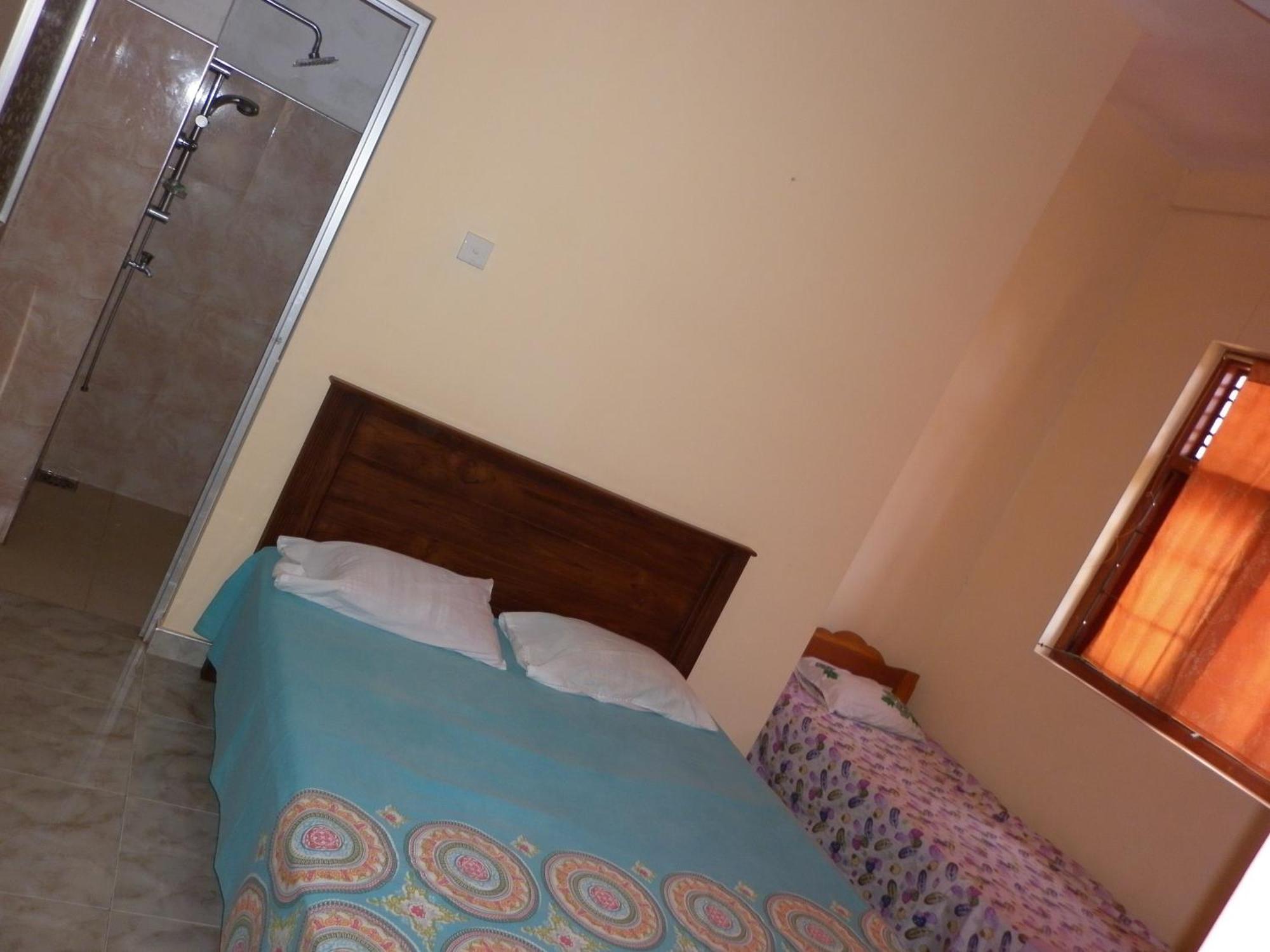 Seetha'S Hostel Negombo Bagian luar foto